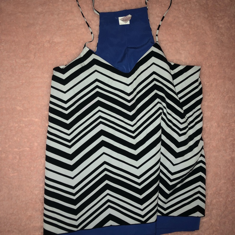Candies Reversible Top Size Medium